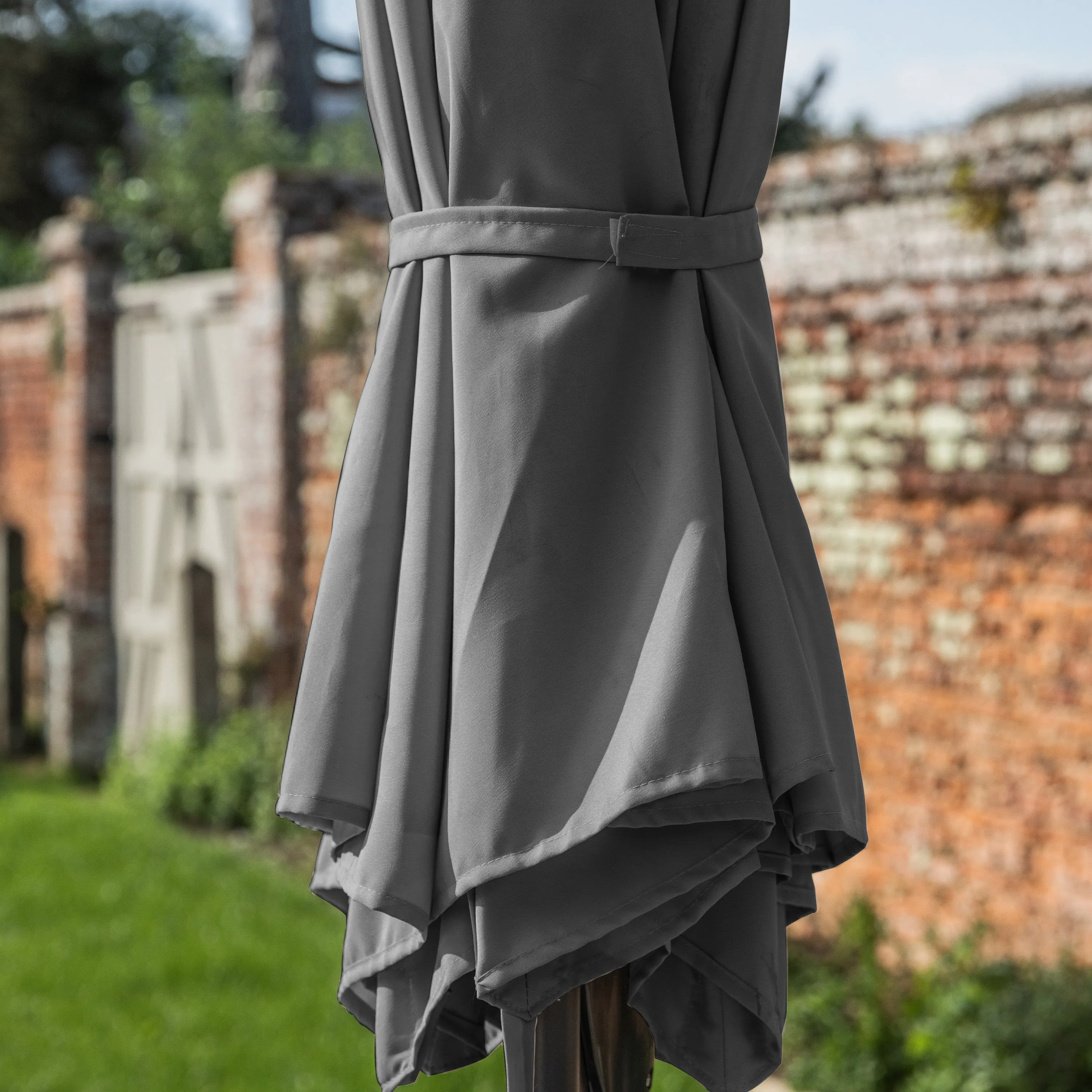 Amalfi Grey Cantilever Parasol