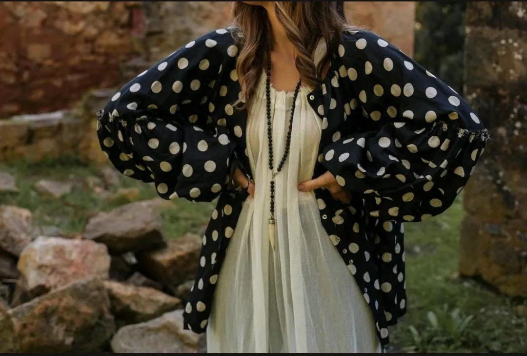 Amano linen spot balloon sleeve blouse