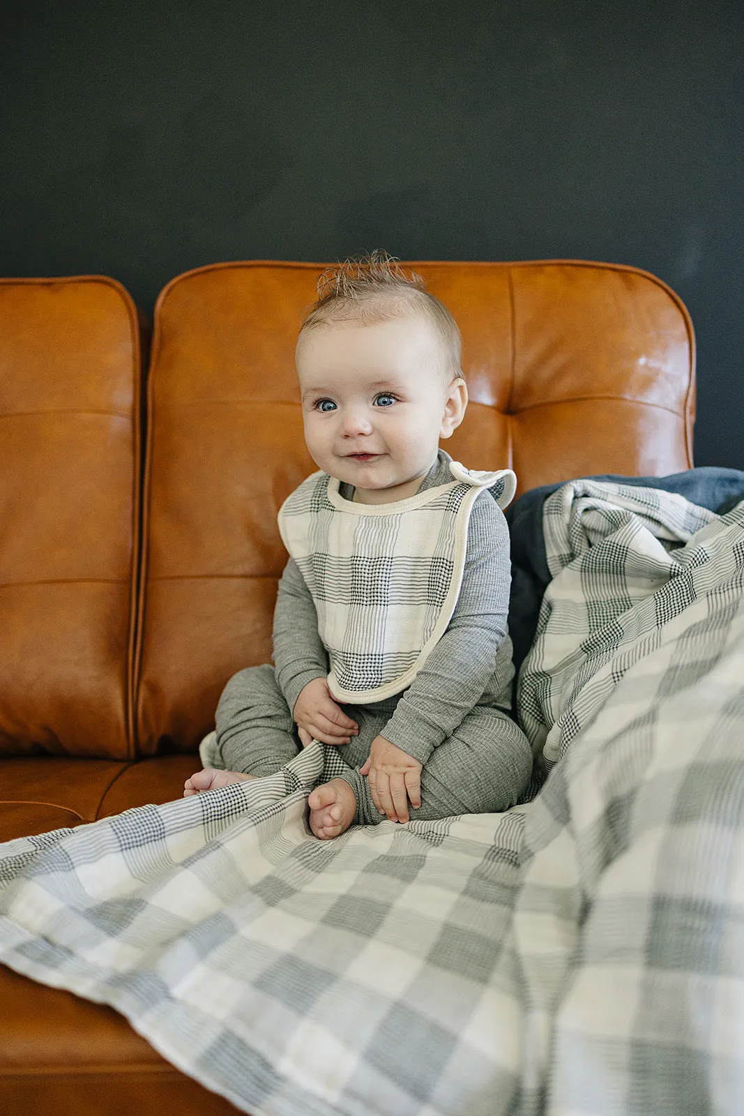 Coastal Plaid   Navy Muslin Quilt