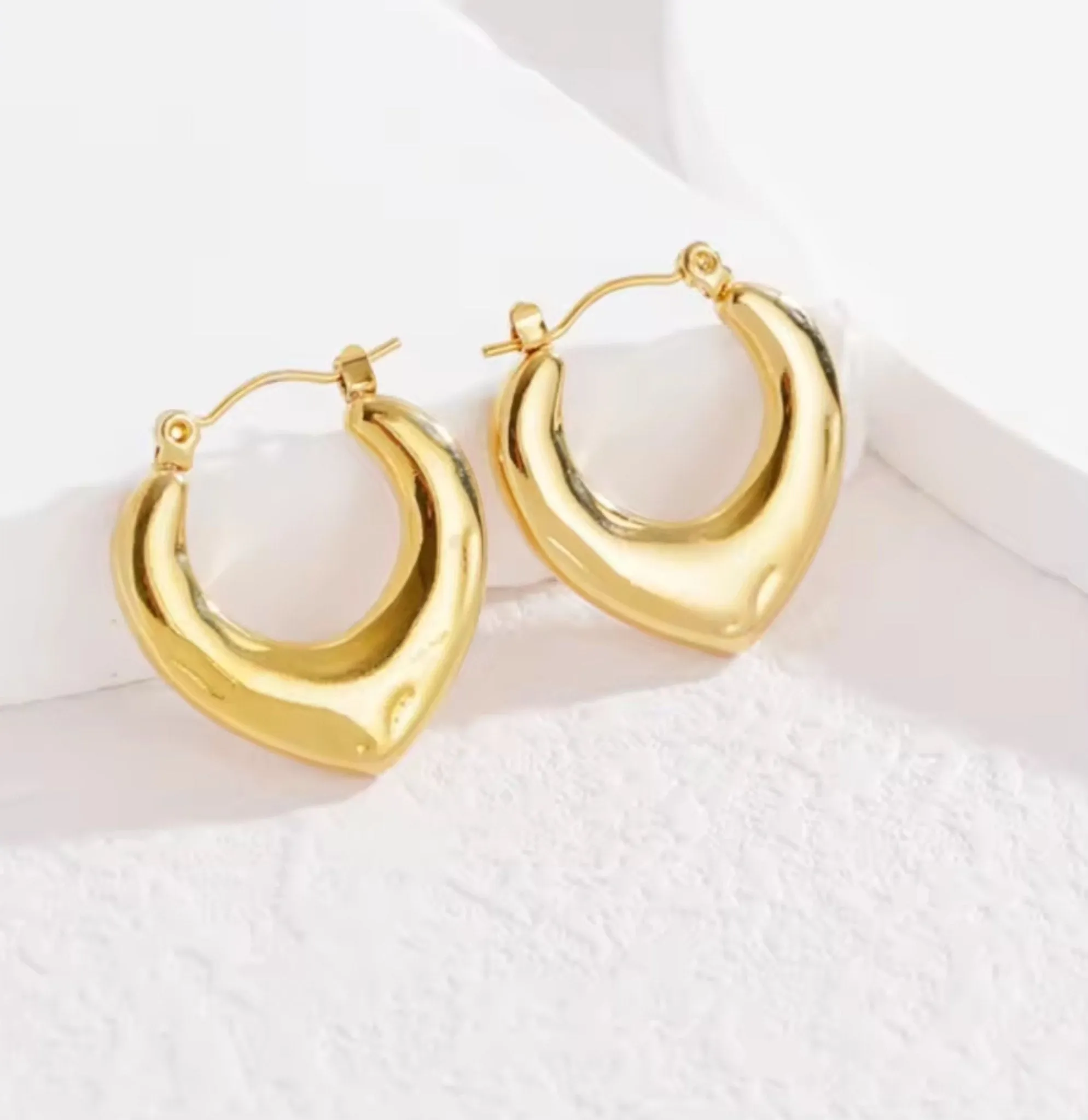 Daily wear solid earrings for women