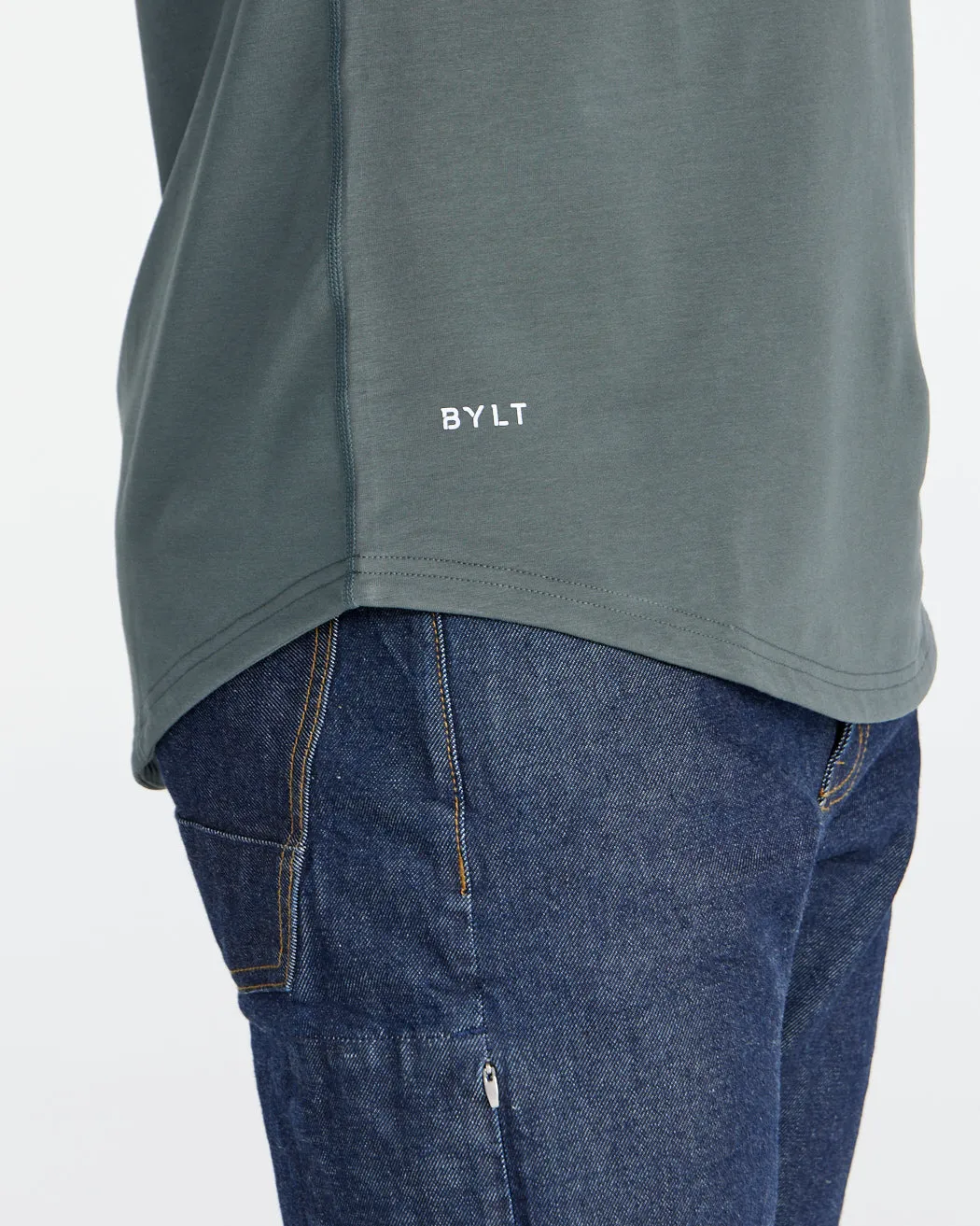 Drop-Cut V-Neck: LUX <!-- Size XXXL -->