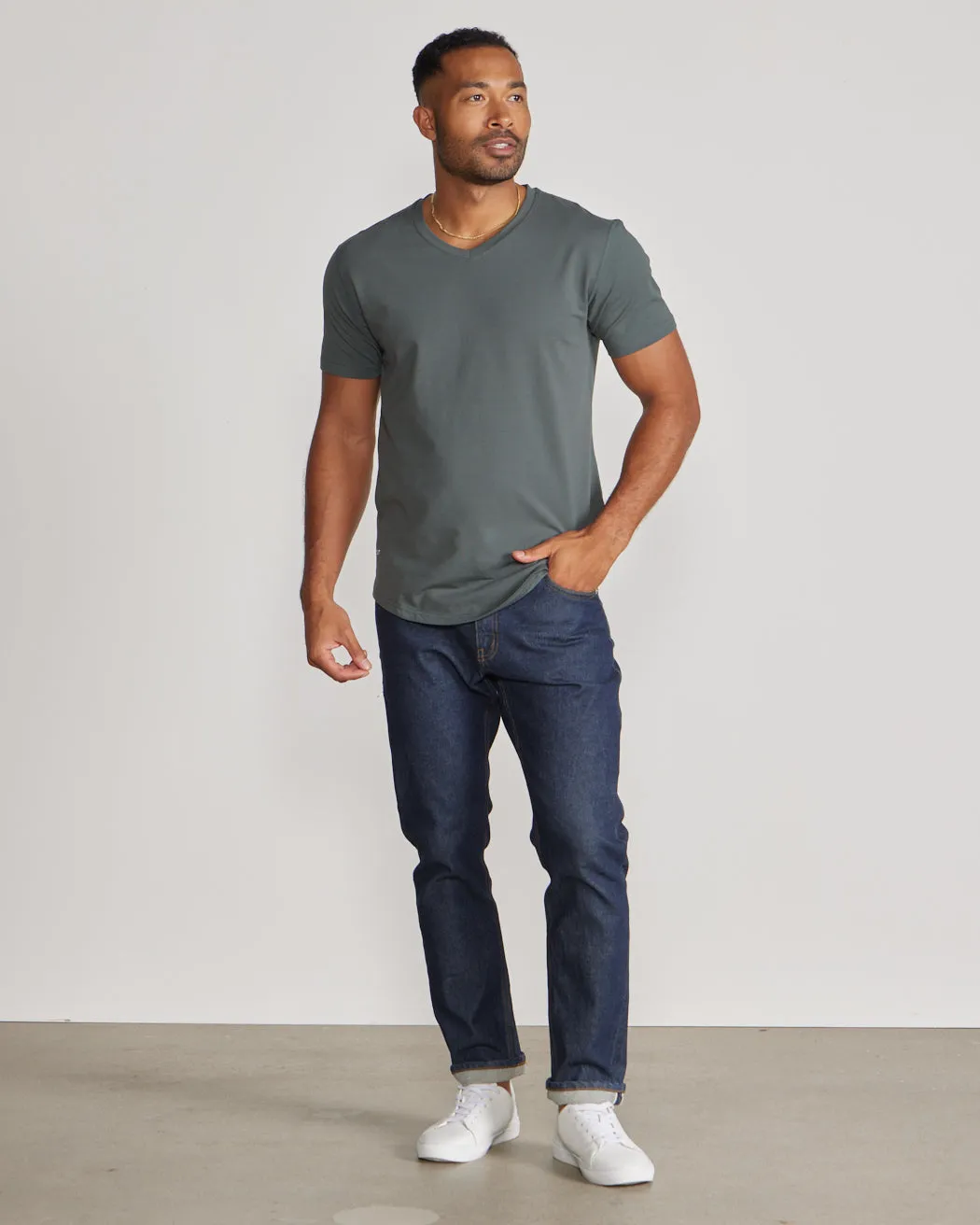 Drop-Cut V-Neck: LUX <!-- Size XXXL -->