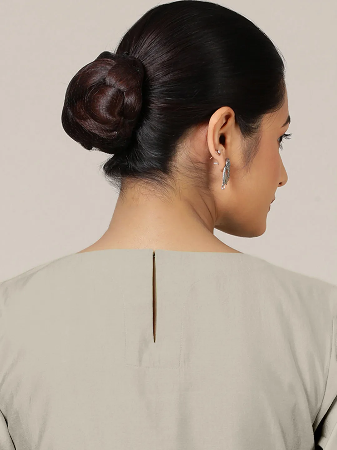 Esha x Rozaana | A Line Kurta in Oyster Grey with Thread Work | Coords or Only Kurta