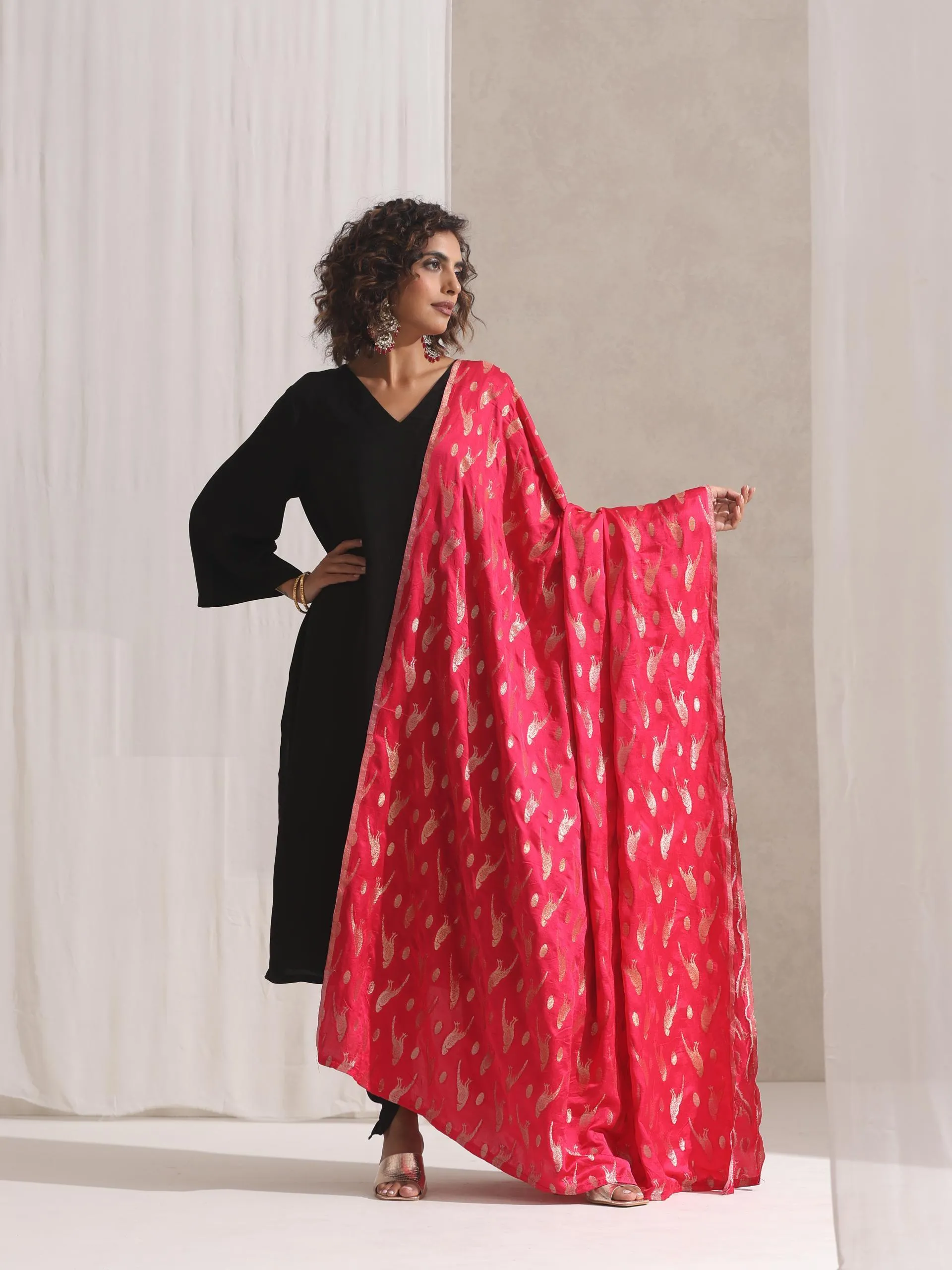 Fuchsia Bird Jacquard Dupatta