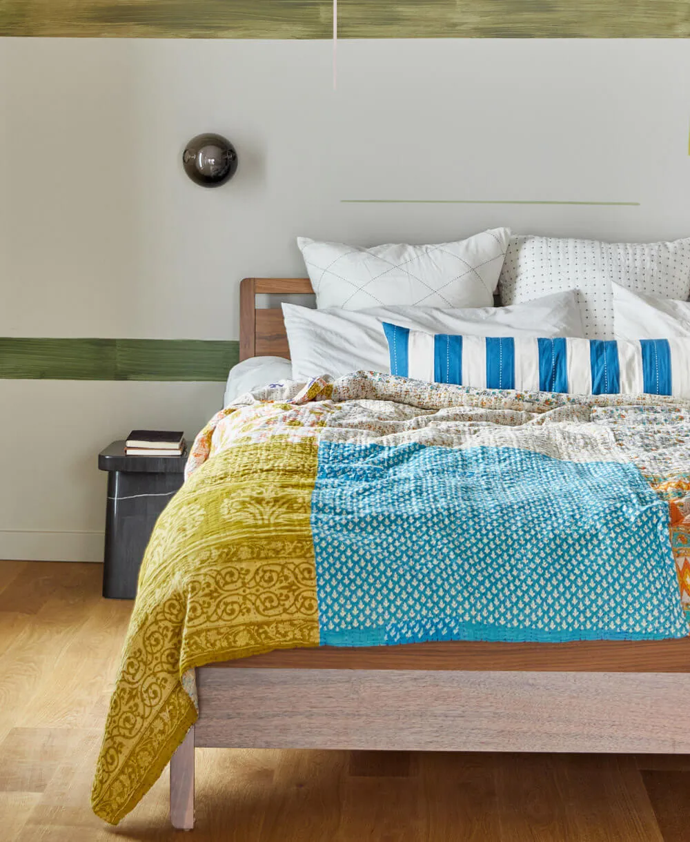 King Kantha Quilt Bedding - No. 240206