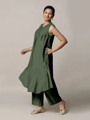Mirha x Rozaana | A Line Kurta in Pine Green with Thread Work | Coords or Only Kurta