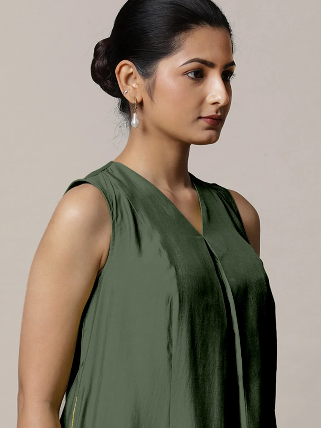 Mirha x Rozaana | A Line Kurta in Pine Green with Thread Work | Coords or Only Kurta