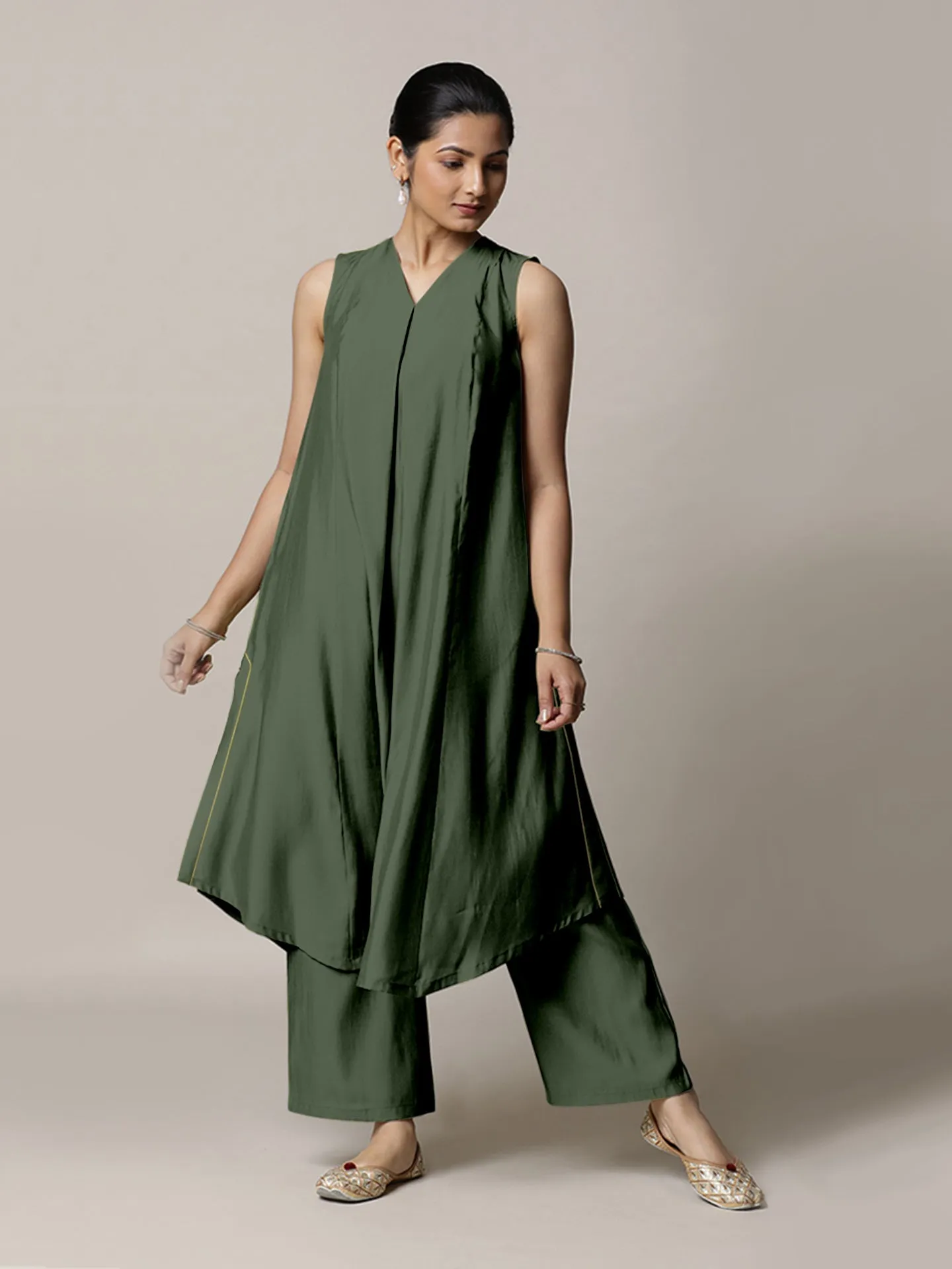 Mirha x Rozaana | A Line Kurta in Pine Green with Thread Work | Coords or Only Kurta