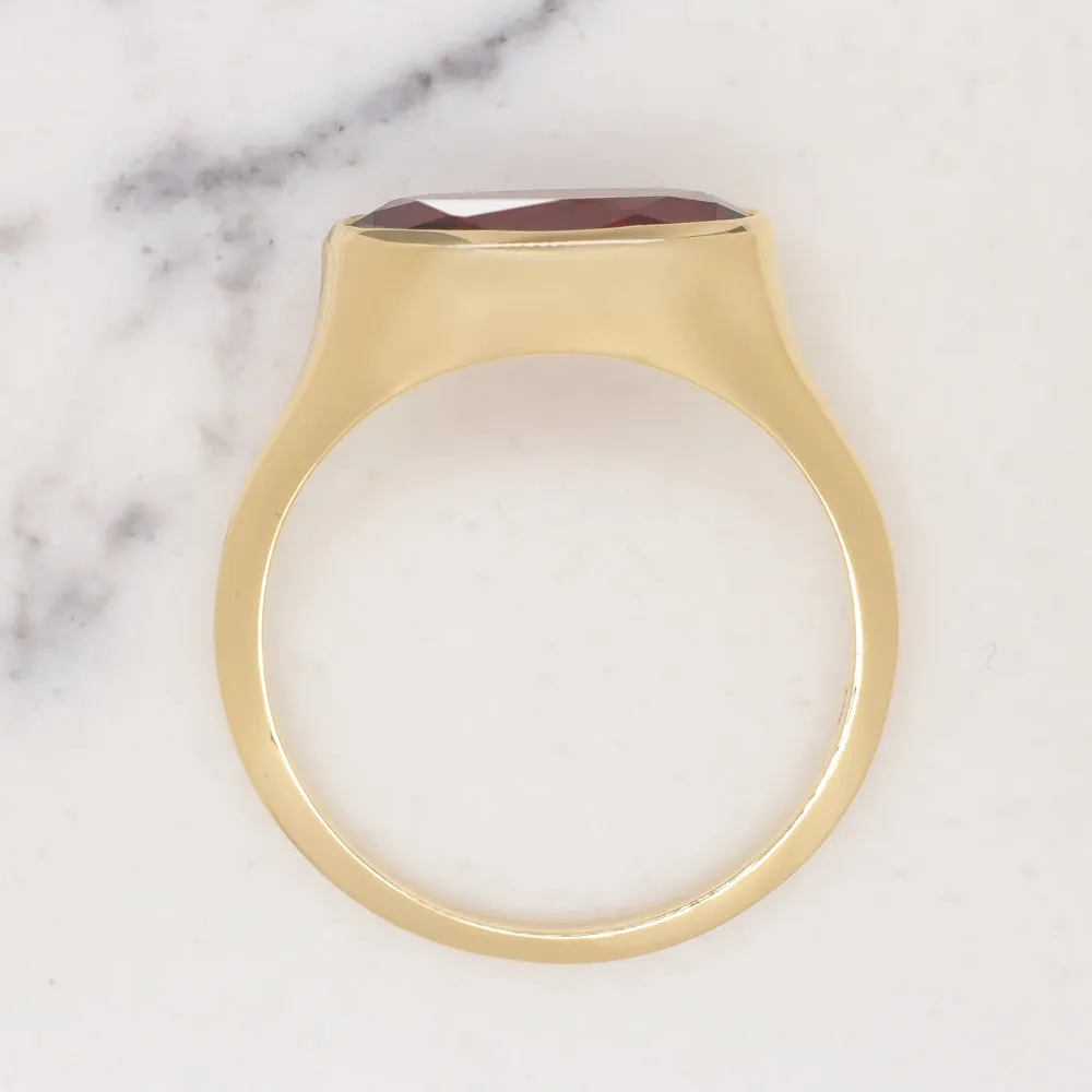MOVAL RED GARNET 14K YELLOW GOLD RING EAST WEST BEZEL OVAL MARQUISE SOLITAIRE