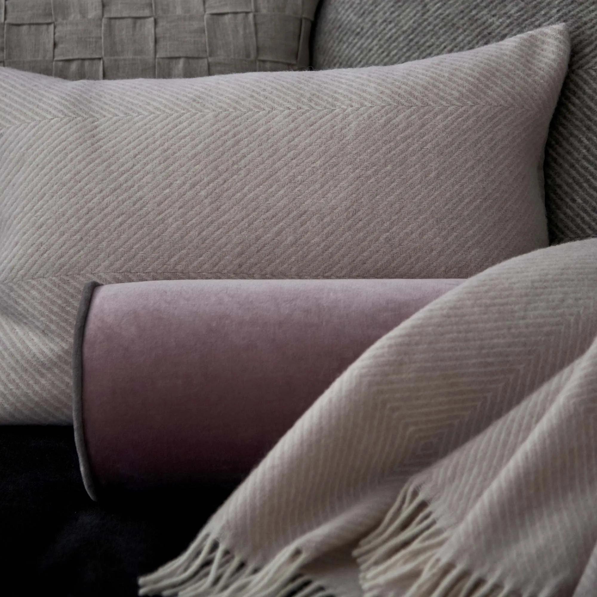 Suri Bolster Cushion Cover [Blush pink/Grey]