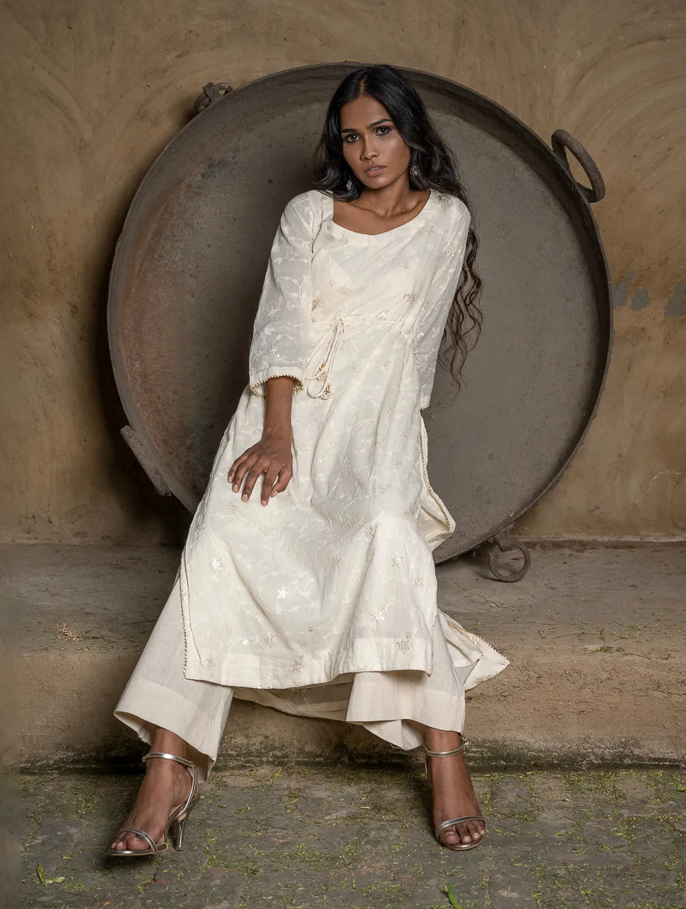 Versatile Sequinned Kurta & Palazzzo Set - Cream Elegance