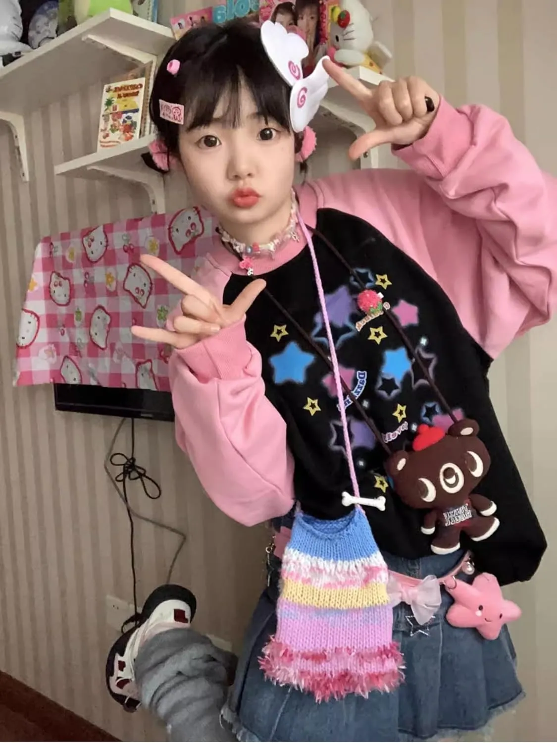 Womens Oversized Graphic Crewneck Sweatshirts y2k Star Print Long Sleeve Cute Sweatshirts for Teen Girls