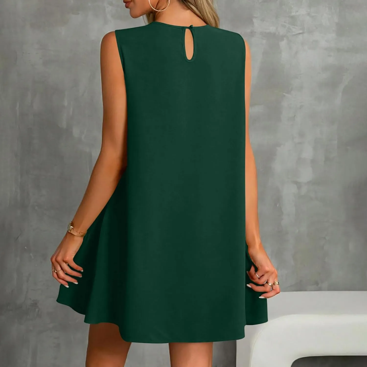 Womens Summer Dresses 2025 Casual Sleeveless Solid Color Dress Vacation Loose Round Neck Pleated Beach Sundress